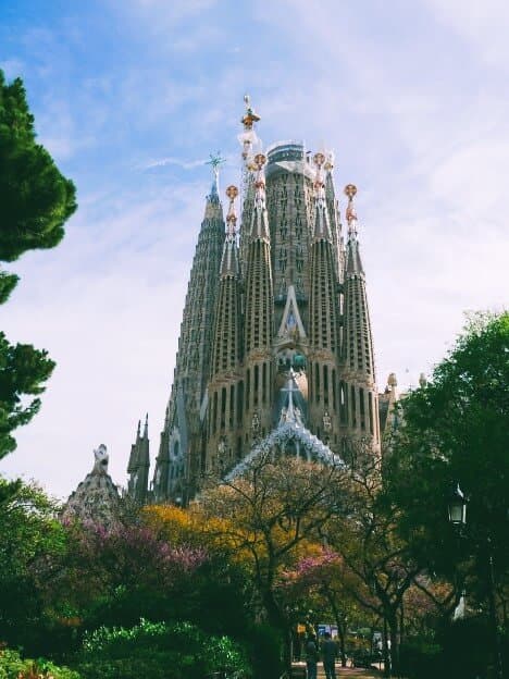 बार्सिलोना (BCN) के लिए उड़ानें